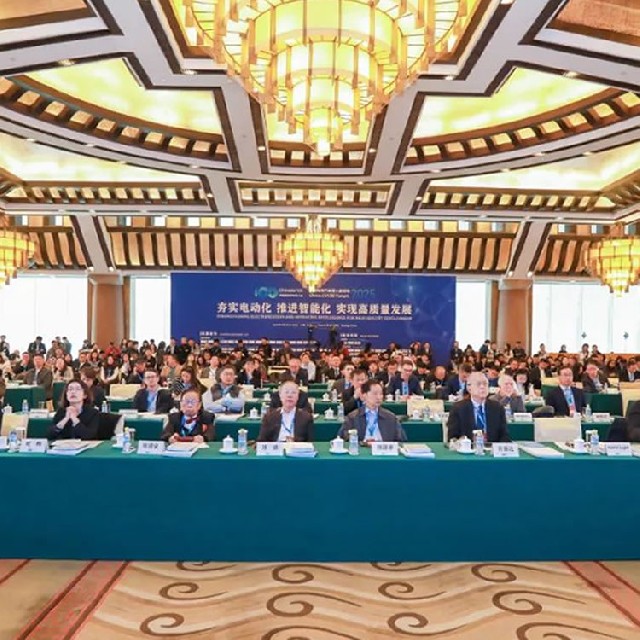 全球汽車電動(dòng)化轉(zhuǎn)型加速：中國經(jīng)驗(yàn)與跨國協(xié)同的破局之道
